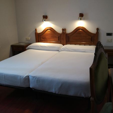 Hotel Los Perales Puebla de Sanabria Dış mekan fotoğraf