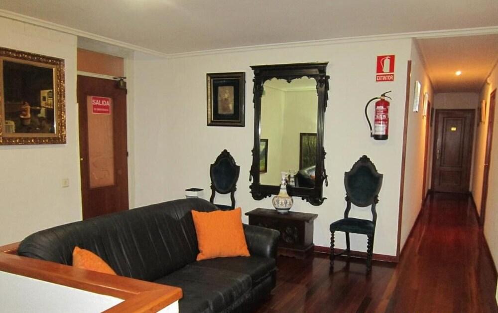 Hotel Los Perales Puebla de Sanabria Dış mekan fotoğraf
