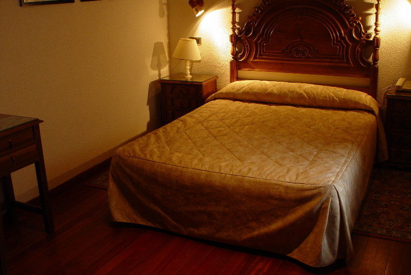Hotel Los Perales Puebla de Sanabria Dış mekan fotoğraf